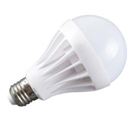 Світлодіодна лампочка QGT 15W 6000K 220V E27