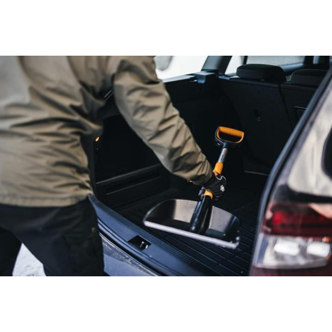 Лопата для уборки снегу Fiskars (1057393)