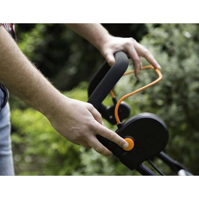 Газонокосілка з аккумулятором YARD FORCE 32CM 40V LM G32