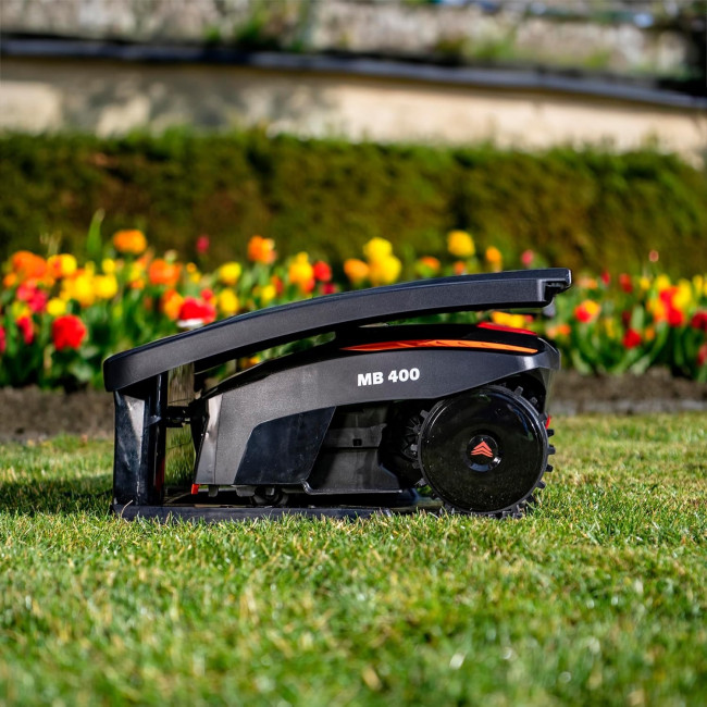 Робот-газонокосілка Yard Force MB 400