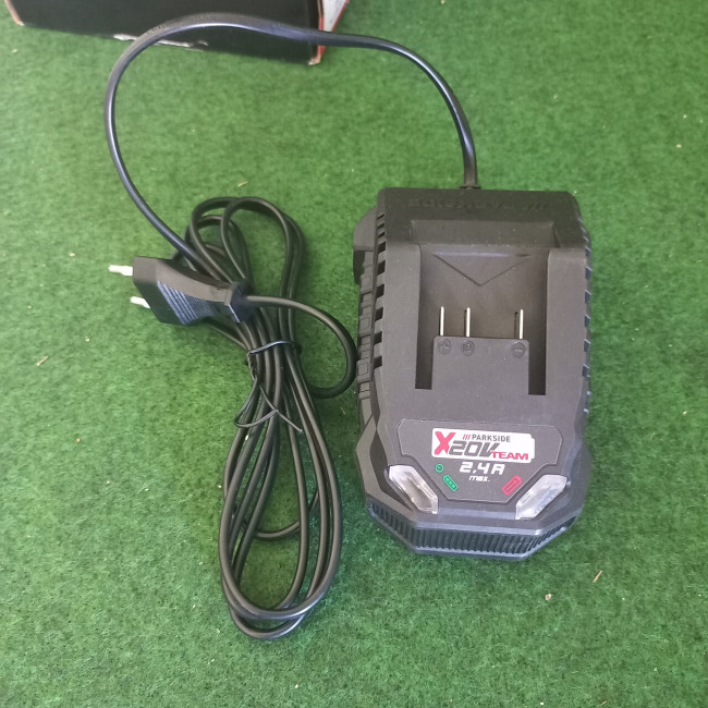 Зарядное устройство для батарей 20V Parkside 2.4 A PLG 20 C1